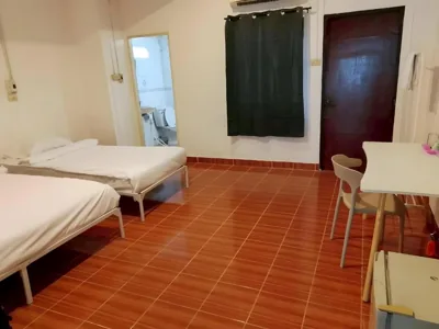 经典三人间 — GO INN Patong - โกอินน์ ป่าตอง